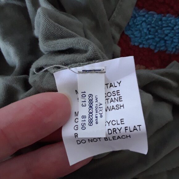 NWOT American Eagle Outfitters Army Green Crop Top - Picture 6 of 7